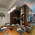 Luxury And Coziness At The Center Of The Appartement