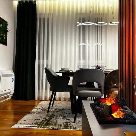 Luxury Furnished At The Center Of The *