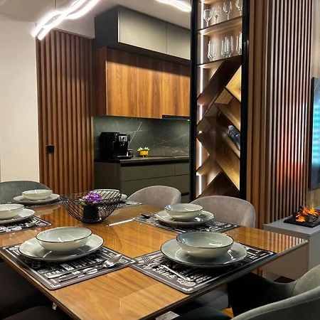 Luxury And Coziness At The Center Of The Apartmán