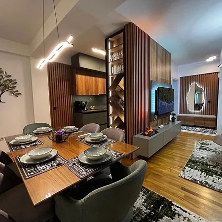 Apartment Luxury Furnished At The Center Of The *