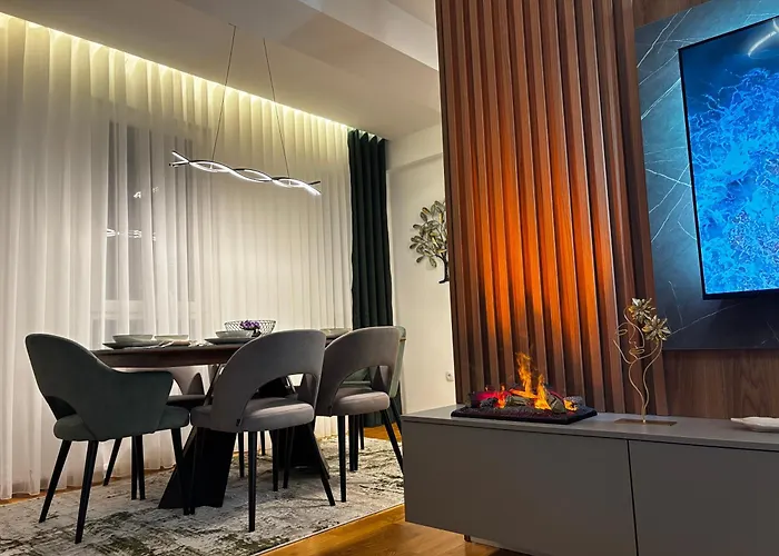 Luxury And Coziness At The Center Of The Apartment