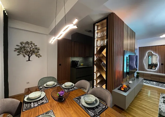 Luxury And Coziness At The Center Of The Apartment